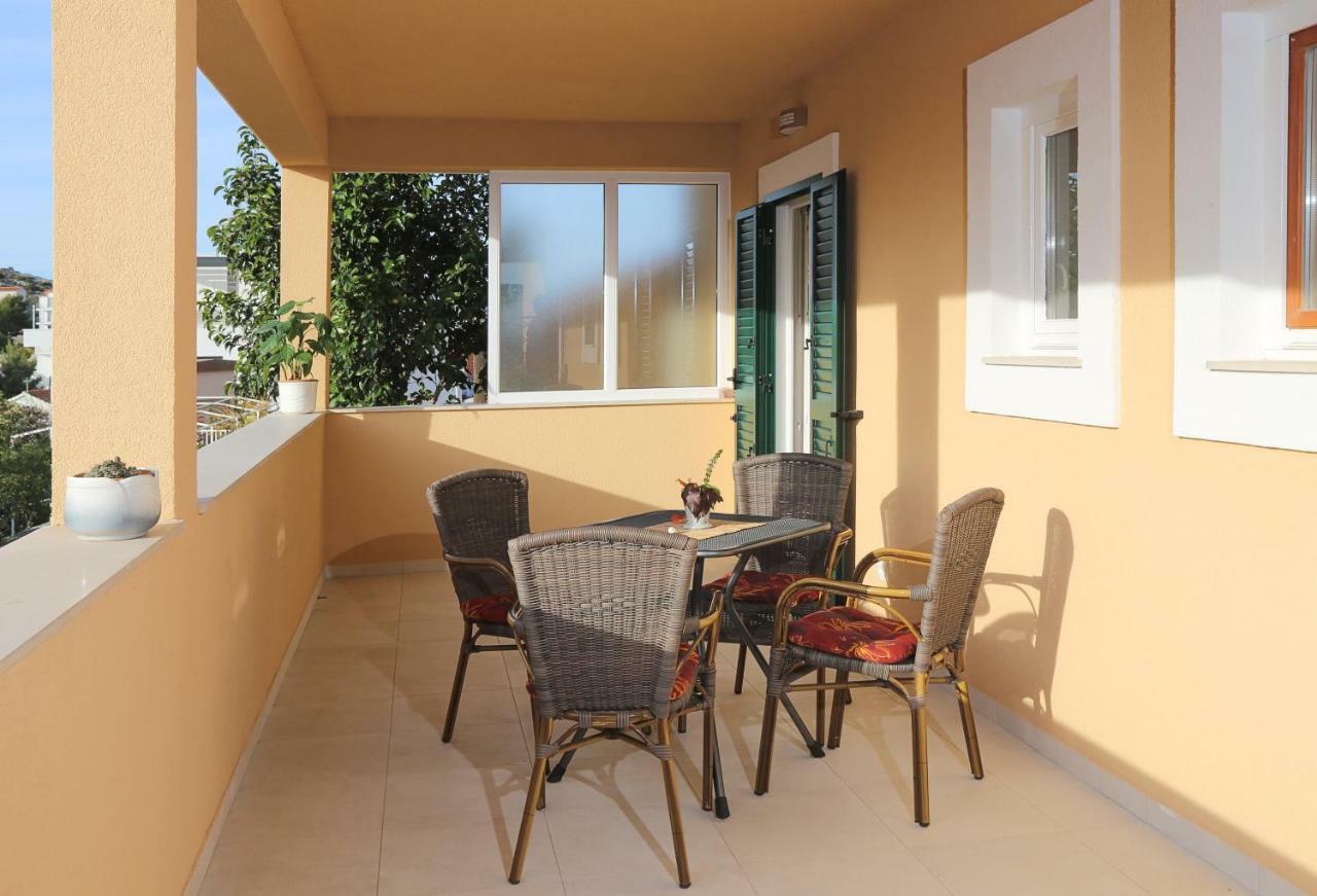 Apartman Zara Ražanj Exterior foto